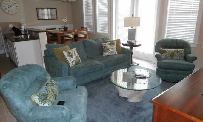 Red Fish Cove Condo | BEACH FRONT CONDO AT POINTE WEST