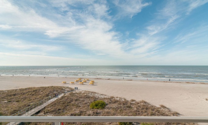 Madeira Beach Condo | *BEACH FRONT CONDO* OUTSTANDING LOCATION! AND A BREATH-TAKING VIEW*