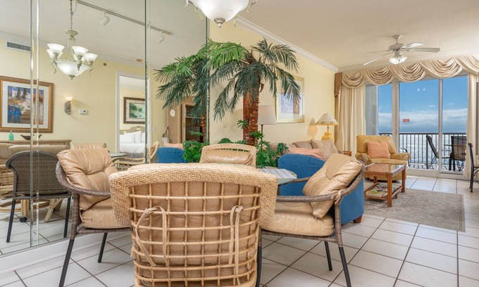 Gulf Shores Condo | BEACH FRONT Gulf Shores ~ 2 BR Condo @ Island Royale