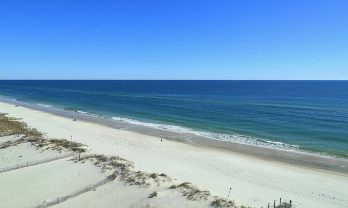 Gulf Shores Condo | Beach Front ~ Gulf Tower 7B ~