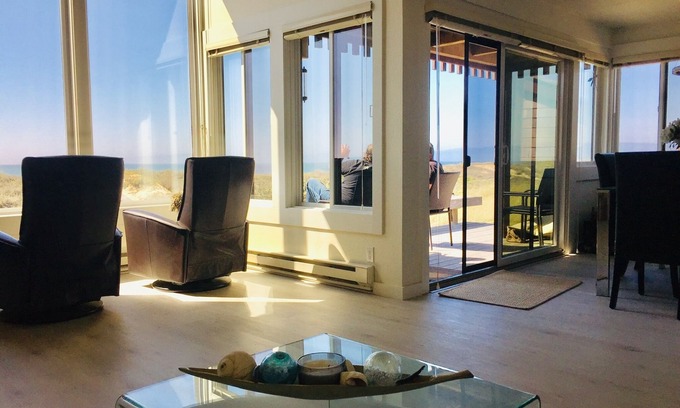 Castroville House | BEACH FRONT HOME in Paradise! 2 min walk down your private path to ocean waves!
