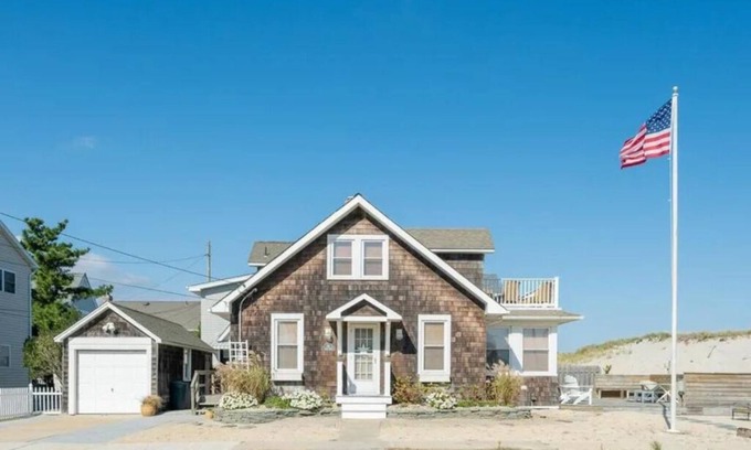 Ortley Beach House | Beach Front Home in Lavallette