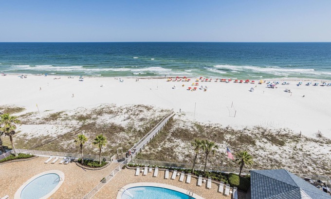 Orange Beach Condo | BEACH-FRONT, LOTS OF AMENITIES, PRIVATE BALCONY!