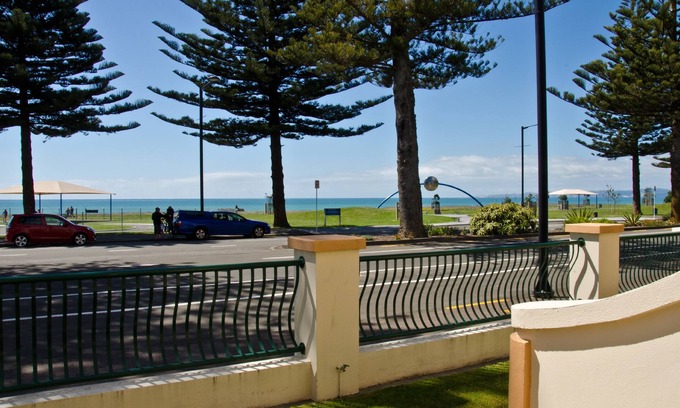 Napier Hotel | Beach Front Motel Napier