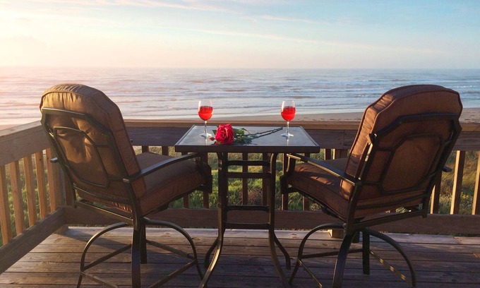 Galveston House | Beach Front on Galveston's West Beach