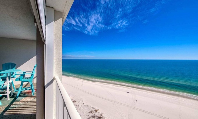 Orange Beach Condo | ⛱️⛱️Beach Front Penthouse Condo-Pelican Pointe 1505