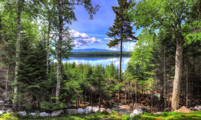 Rangeley Plantation House | Beach Front Retreat - Private home on Mooselookmeguntic Lake