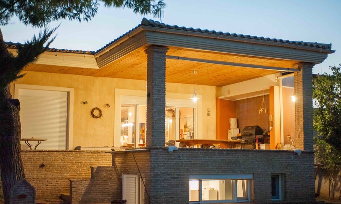 Spata-Artemida Villa | Beach front villa for 6