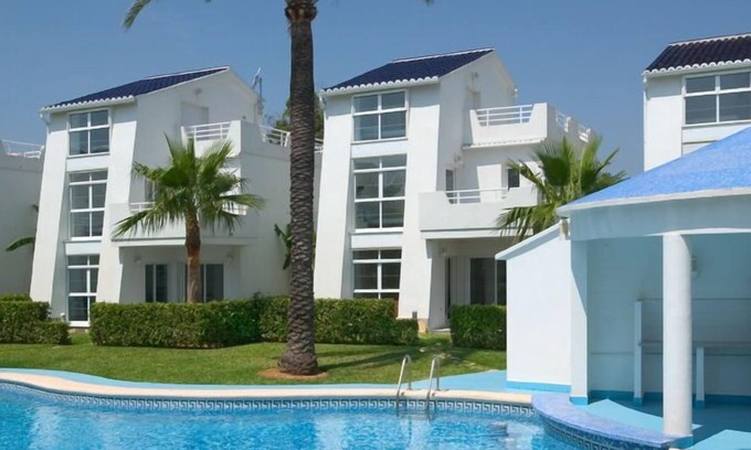Molinell Villa | Beach front villa in a family friendly small community with pool