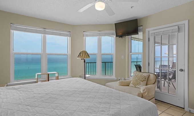 Fort Walton Beach Condo | 🌞Beach FRONT w/FREE Beach Svc~Pool~Fab Views~Okaloosa Island~3BR The Palms 601