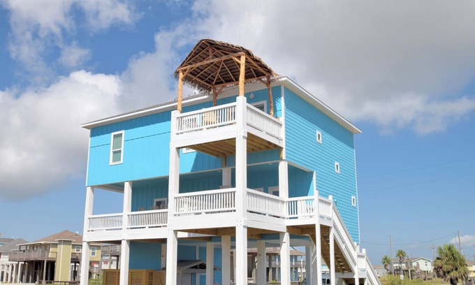 Crystal Beach House | BEACH HANSON 3 NEW Construction with pool and spa