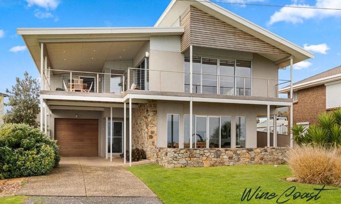 Sellicks Beach House | Beach House at Sellicks Beach by Wine Coast Holiday Rentals