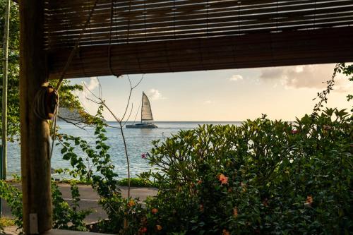 Mare Anglaise Bed & Breakfast | Beach House Beau Vallon
