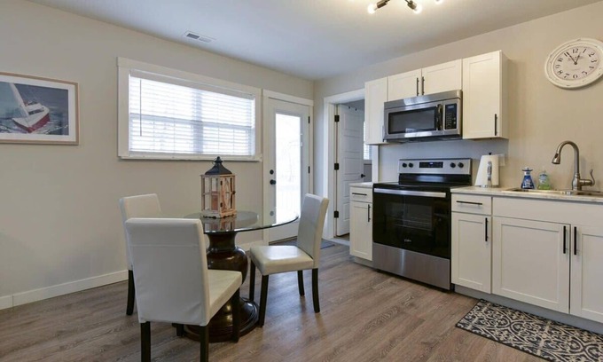 Kimberling City House | Beach House - Lake Views!