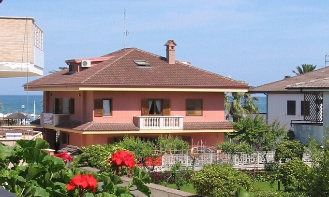 Cologna Spiaggia House | Beach house Roseto apartment on the sea
