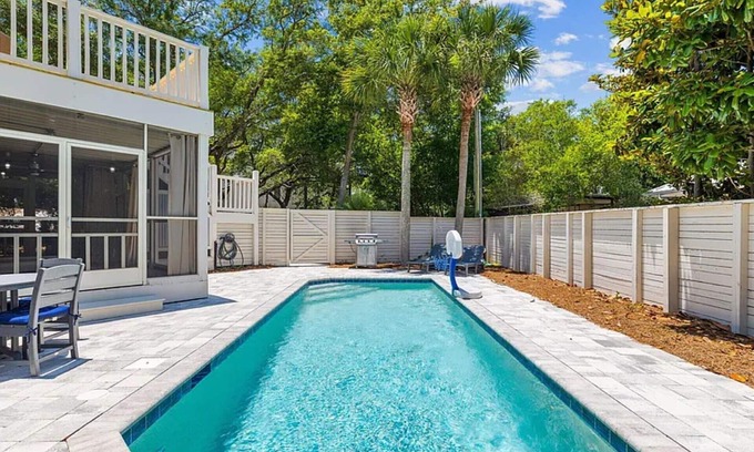 Seagrove Beach House | Beach House - Short Walk to Seaside & Beach! - Sleeps 10 Comfortably