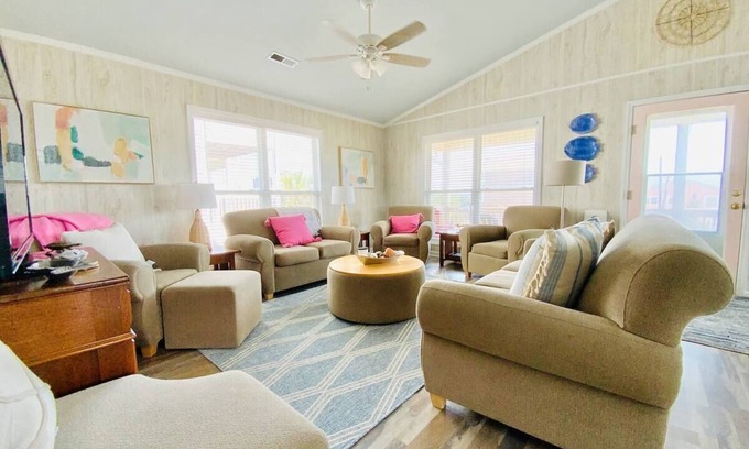 Long Beach House | *Beach House!*Views!*Steps to Ocean!*Amenities!