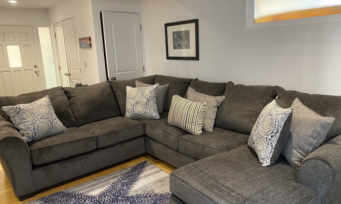 South Redondo House | Beach House Walking Distance from Pier