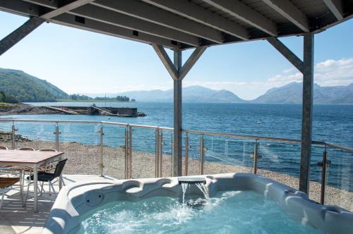 Kentallen Villa | Beach Houses with Hot Tubs