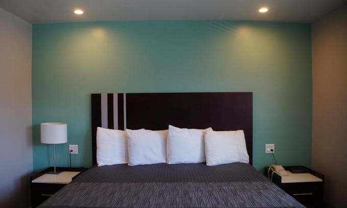 East Village Hotel | Beach Inn