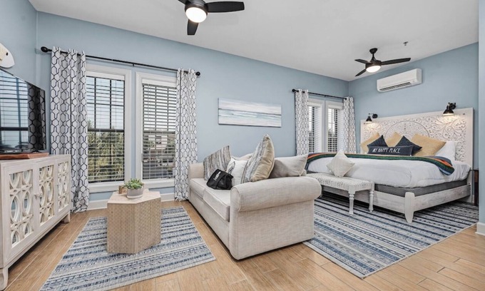 Seacrest Beach Condo | "Beach Nest 30A 255"-Studio-Sleeps 4