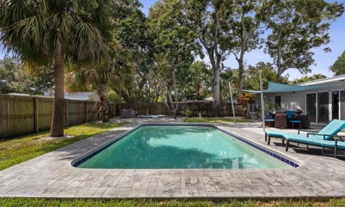 St. Petersburg - Clearwater House | Beach Oasis w/Heated Pool only 1.5 miles to the top rated Beach in the US!