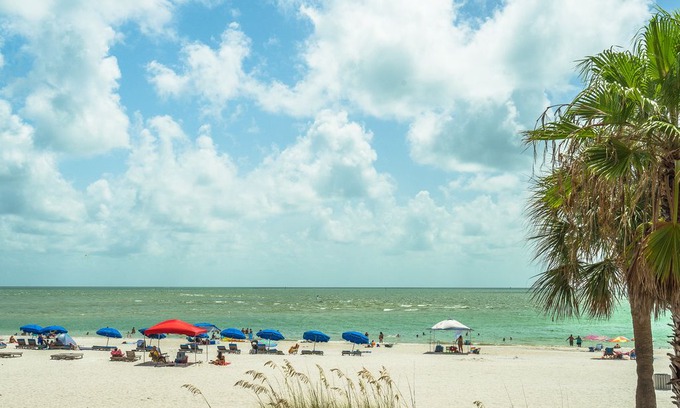 Madeira Beach Condo | Beach Place 112 3 BR Gulf Front