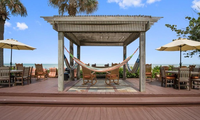 Cocoa Beach Apartment | Beach Place Guesthouses