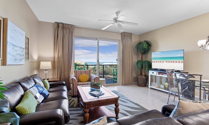 Fort Walton Beach - Destin Condo | Beach Resort 409 - Scenic Gulf Drive! Massive Lagoon Pool! Step to the Beach!