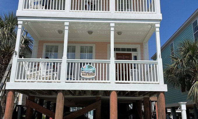 Surfside Beach House | 'Beach Retreat', Private Heated Pool*, Short Walk to Beach!