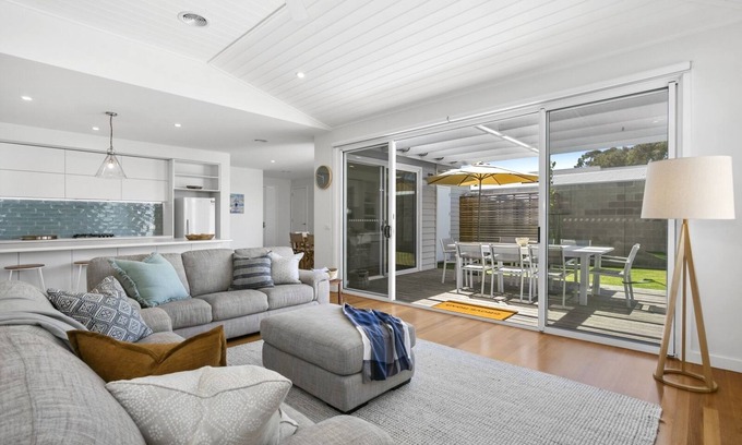 Barwon Heads House | Beach, River, Golf, Shops.all within easy reach!