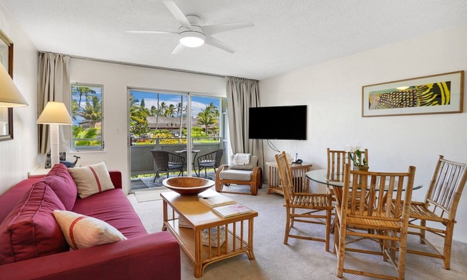 Wailua Condo | Beach, shops, restaurants are steps away!