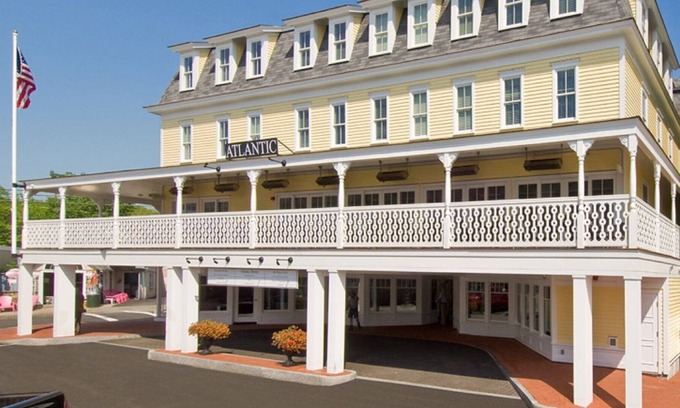 York Beach Condo | 🏖BEACH STREET RETREAT~ OCEAN VIEW 2BR-2BA condo in the ❤️ of Short Sands Village!