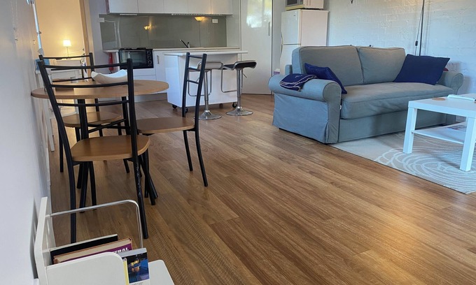 Stanwell Park Apartment | Beach to Bush, is a private one bedroom apartment with off street parking .