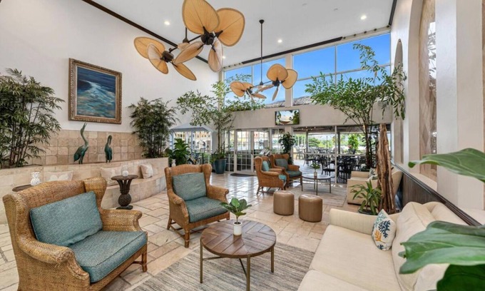 Redevelopment Area Resort | Beach Vacay Waterfront! Gorgeous Unit with Bay View! Pool, Hot tub and Parking!