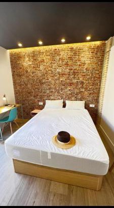 El Cabanyal House | Beach Valencia Rooms Late Checkout 14 h free Netflix Tv