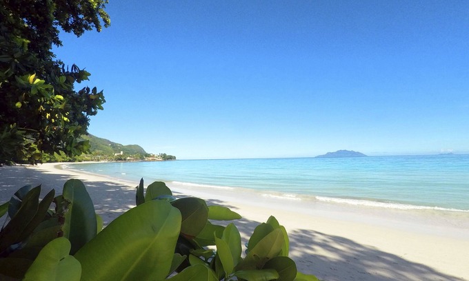 Mare Anglaise Villa | Beach View Villa - Beauvallon Villas