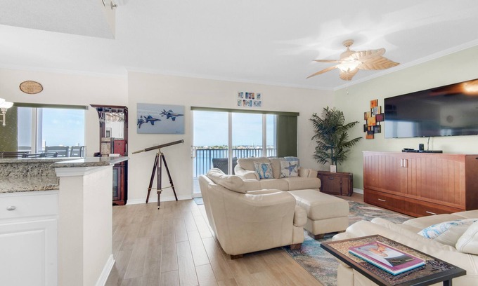 Pensacola Beach Condo | 🏝️Beach Views-Walk2Beach-Pool-2BR South Harbour 4E