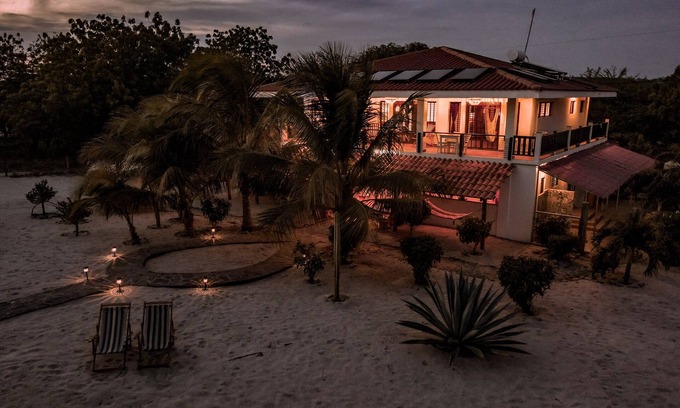 Jiquelite Villa | BEACH VILLA - BEACHFRONT - A/C/HOT SHOWER
