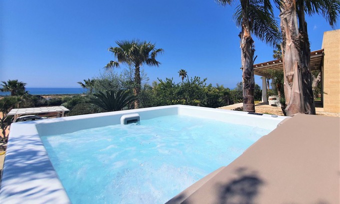 Torre Pali Villa | Beach villa w/heated whirlpool & amazing sea view