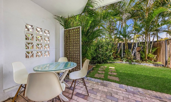 Peregian Beach Apartment | Beachcomber Peregian Beach