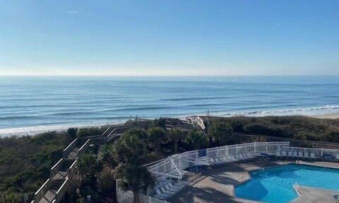 Sneads Ferry Condo | "Beaches be Crazy" 2 bed, 2 bath St Regis in NTB