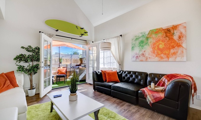 Mission Beach House | ☀BEACHES FULLY OPEN! 75% OFF FOR SUMMER! HUGE MODERN 3BR 3BA!☀