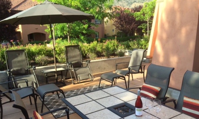 Okanagan-Similkameen Condo | Beachfront 2-bedroom condo with spacious patio in exclusive Casa del Lago