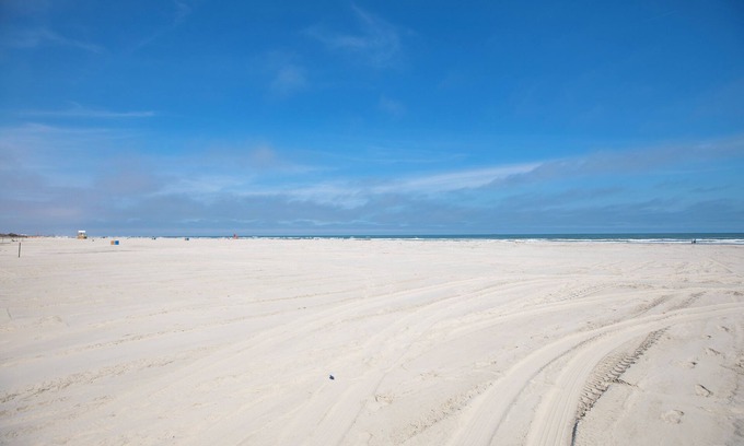 Diamond Beach Condo | Beachfront 3 BR condo in Diamond Beach with pool - Completely renovated for 2024