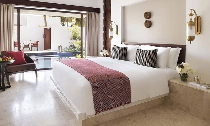 Salalah Hotel | Beachfront Accommodations! Outdoor Pool, Spa Center, Complimentary Parking!