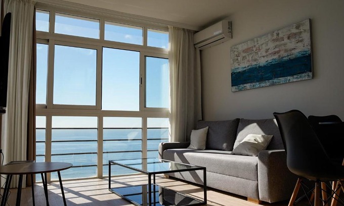 La Malagueta Apartment | beachfront apartment