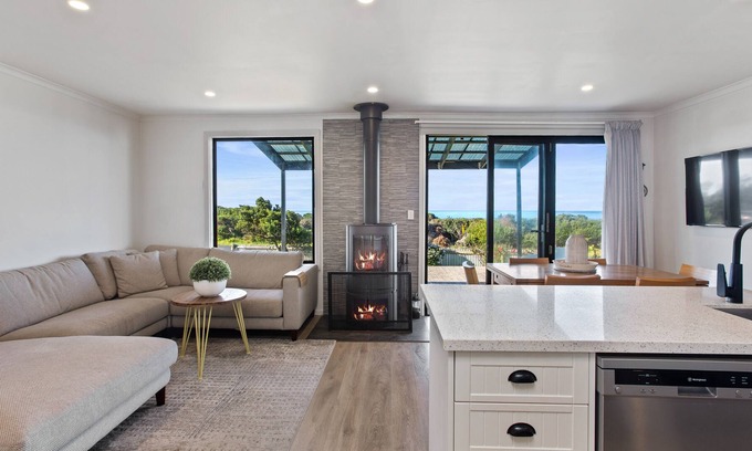 Skenes Creek House | Beachfront at Skenes on the Great Ocean Road