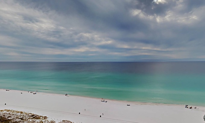 Silver Sands Beach Condo | Beachfront Balcony + Incredible Views & Tons of Amenities!