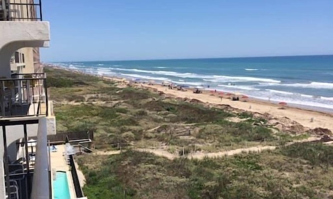 South Padre Island Condo | Beachfront Balcony & Steps to the Beach, King WiFi